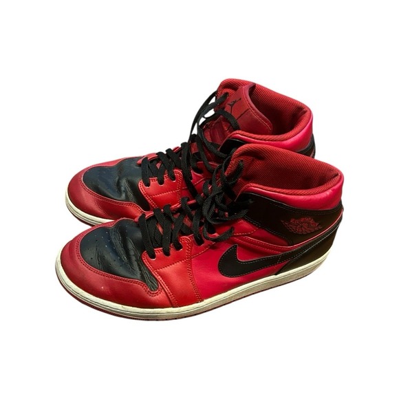 Air Jordan 1 Mid Shoes "Reverse Bred" Gym Red Black White 554724-660 Men's 12 - Picture 2 of 7